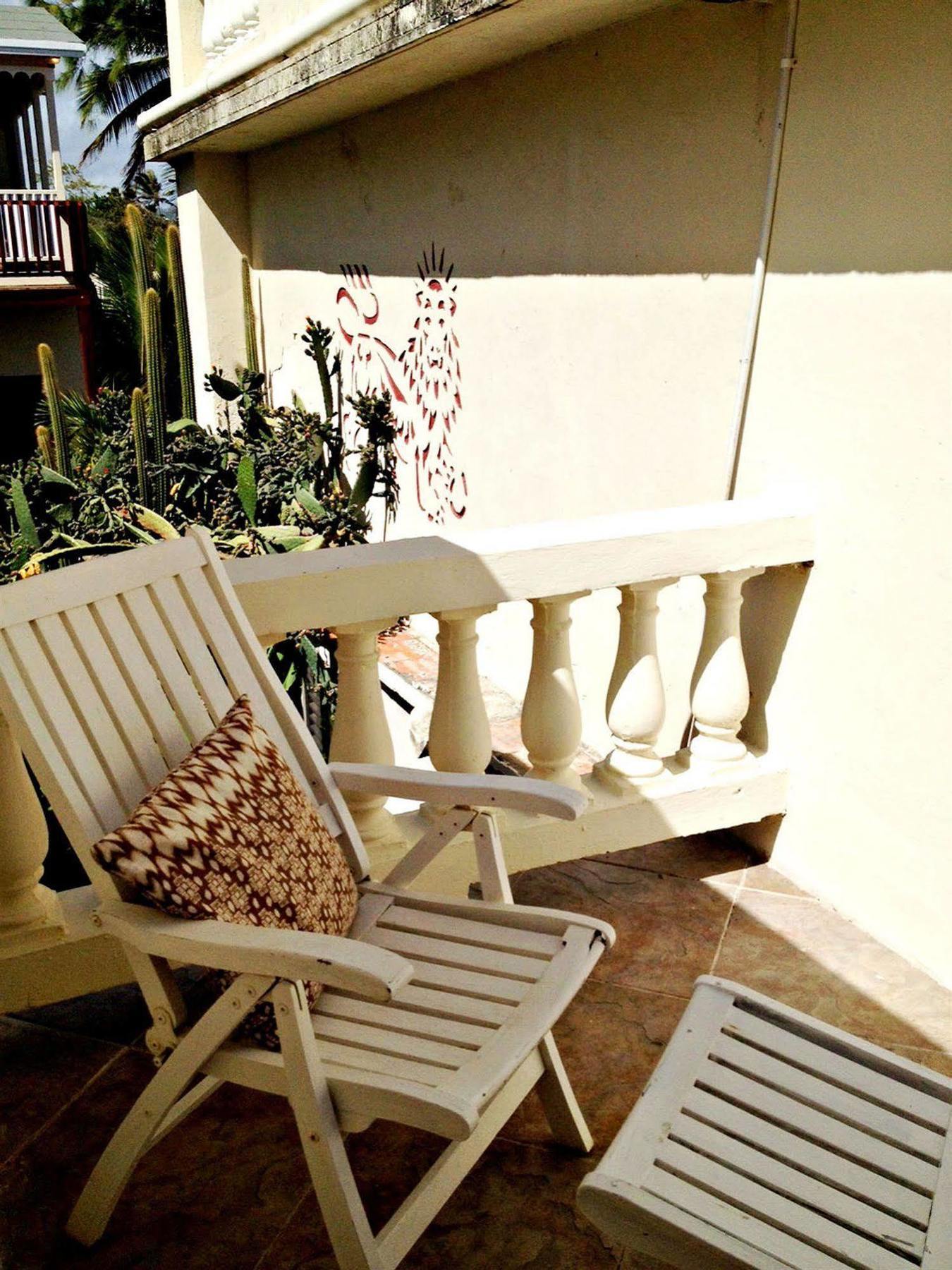 Round House Otel Bathsheba Dış mekan fotoğraf