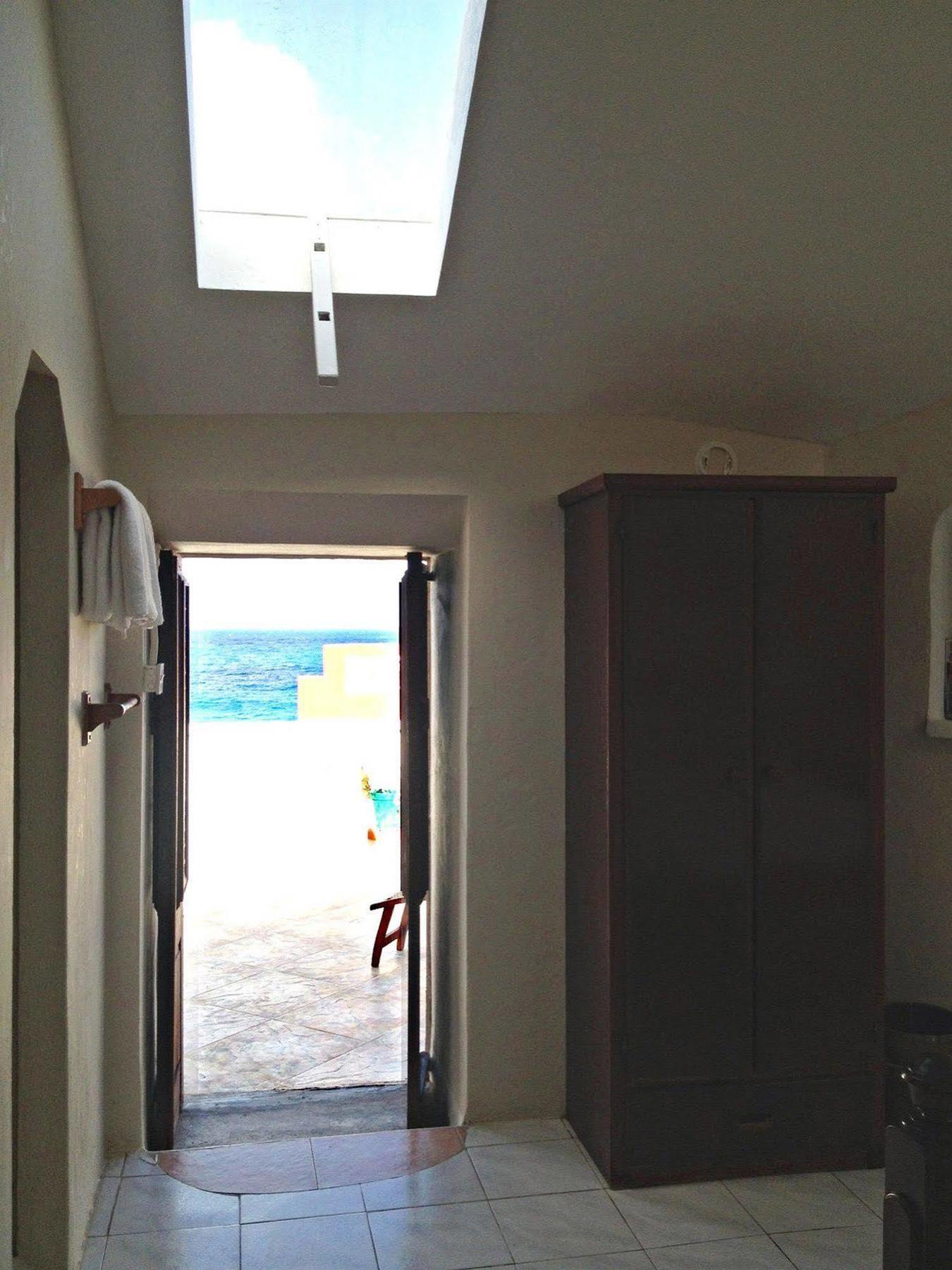 Round House Otel Bathsheba Dış mekan fotoğraf